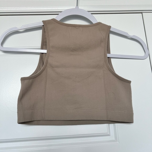 Garage Tank - Picture 4 of 4